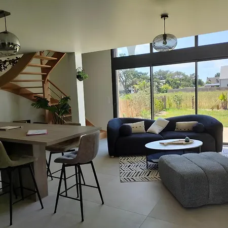 Invitation Bord De A Portbail Nyaraló *