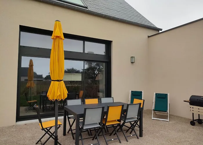 Holiday home Invitation Bord De A Portbail *